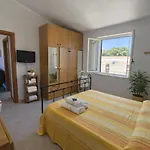 Cala Greca Vacanze 펜션