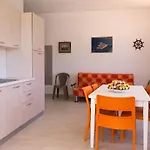 펜션 Cala Greca Vacanze 카포 리주토