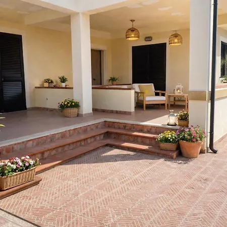 Cala Greca Vacanze בית נופש