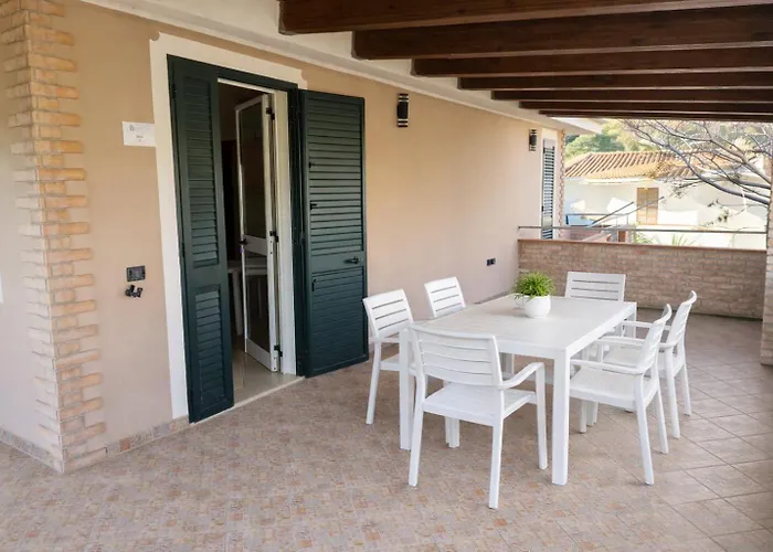 Cala Greca Vacanze * קאפו ריצוטו