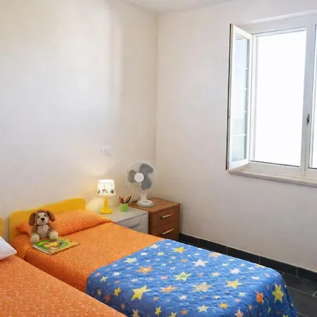 Cala Greca Vacanze 度假居 *