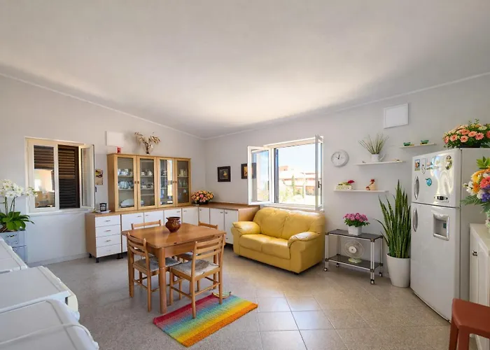 Cala Greca Vacanze Holiday home *