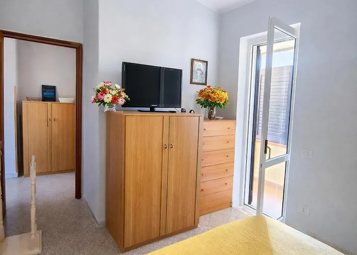 Cala Greca Vacanze Holiday home *